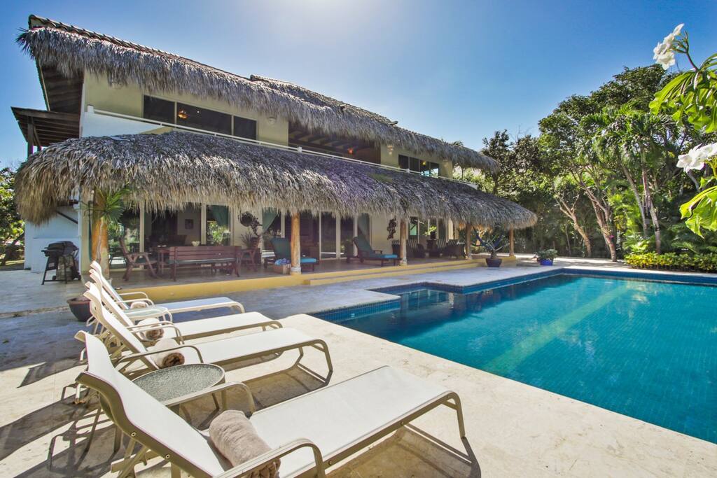 Golf Front Luxury Villa Right on La Cana Golf Course – With Pool, Jacuzzi, Touring Cart & Maid - Everything Punta Cana