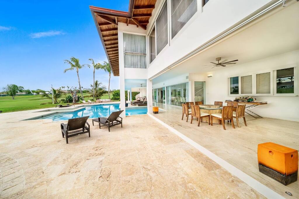 Huge Casa de Campo Family Vacation Villa for Up to 18 Guests with an Amazing Golf View - Everything Punta Cana