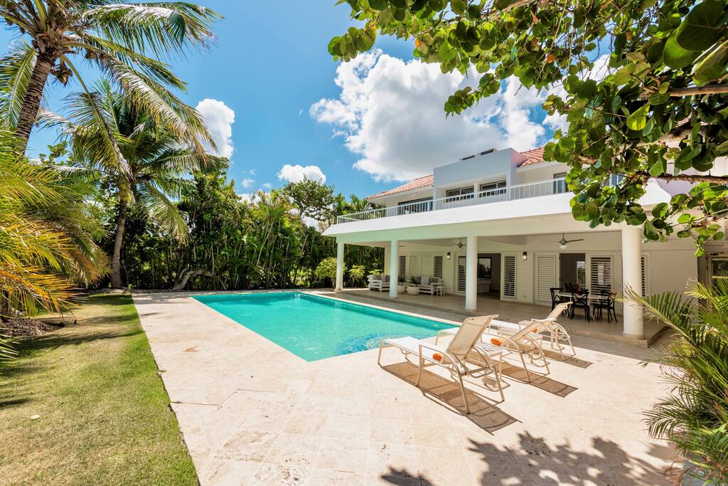 Elegant Golf Villa in Punta Cana (Cocotal Palma Real) – With Private Pool, BBQ & Maid Service - Everything Punta Cana