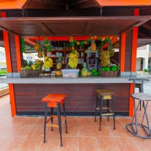 Fruit Bar just in 7 min walking distance. So you can enjoy fresh juice or smoothie.