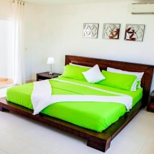 This beautiful room is verlooking the ocean and is very spacious and bright