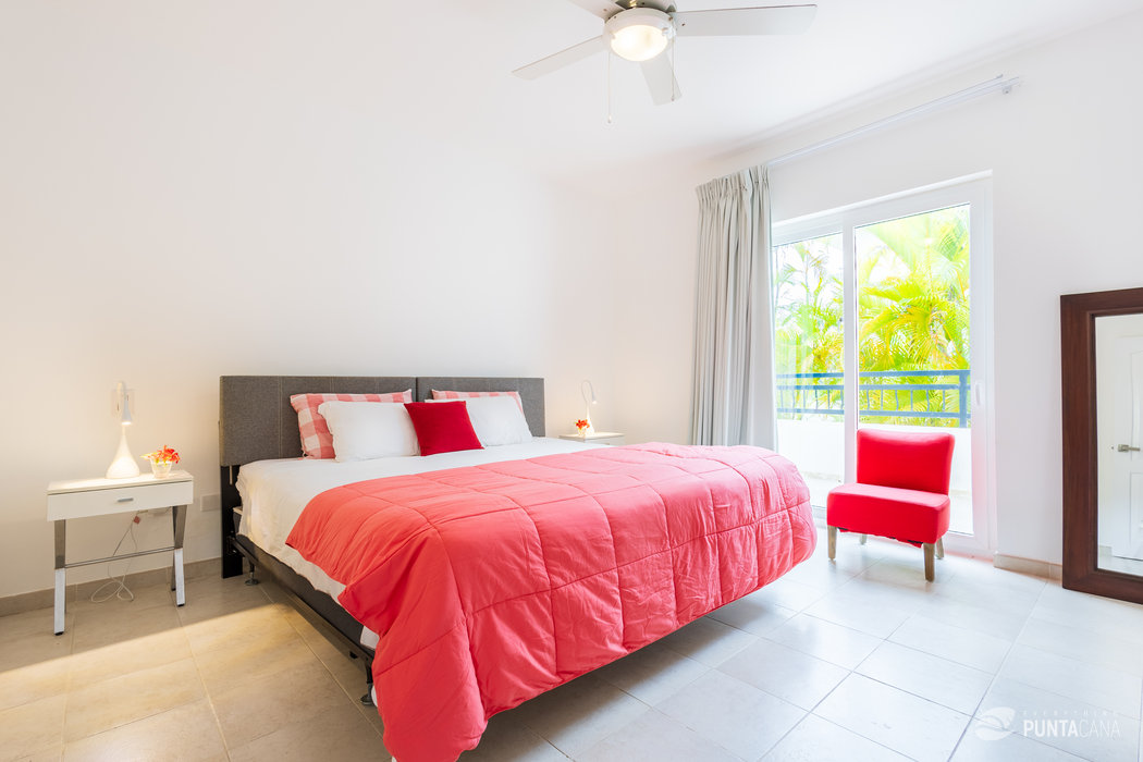 Spacious 4-BR Punta Cana Golf Villa in Cocotal – Private Pool, Jacuzzi & Basketball Hoop for Family Fun - Everything Punta Cana