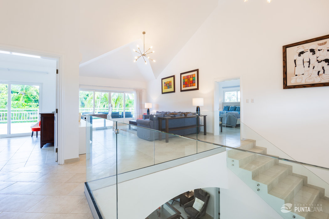 Spacious 4-BR Punta Cana Golf Villa in Cocotal – Private Pool, Jacuzzi & Basketball Hoop for Family Fun - Everything Punta Cana