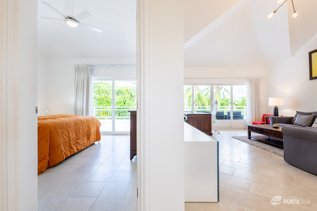 Spacious 4-BR Punta Cana Golf Villa in Cocotal – Private Pool, Jacuzzi & Basketball Hoop for Family Fun - Everything Punta Cana