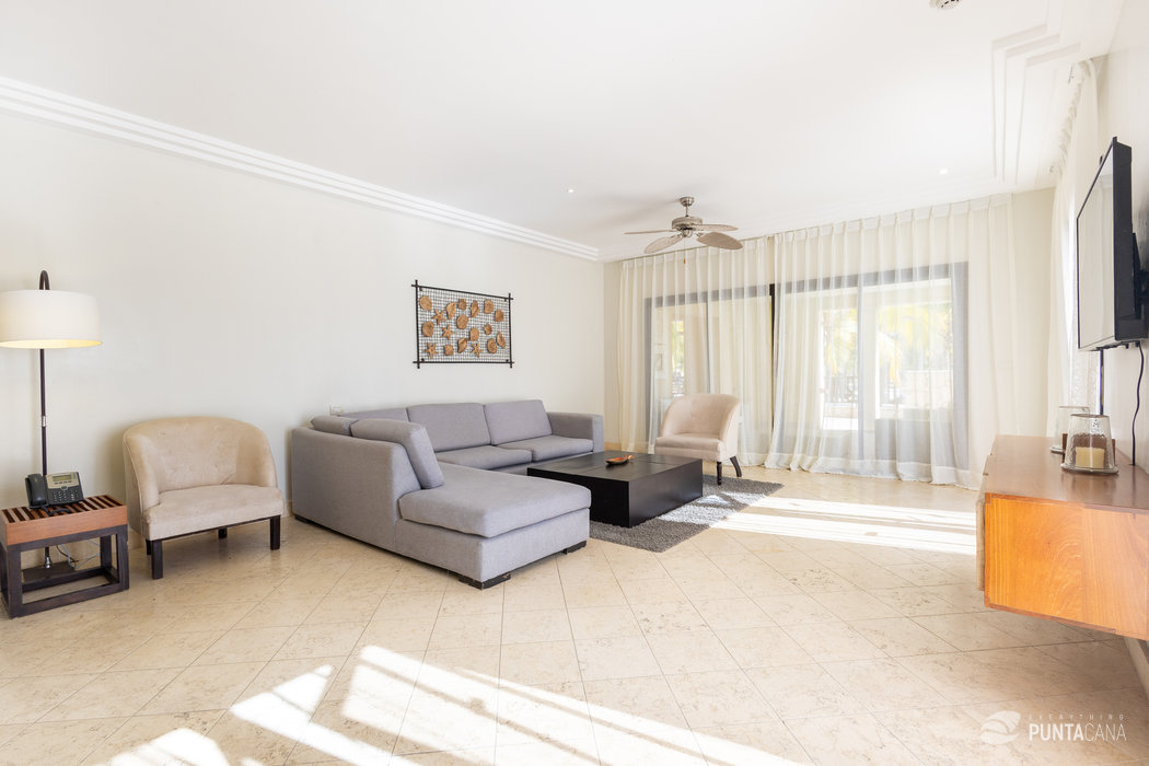 Spacious 3BR Condo in a Quiet Secure Cap Cana Residence – Private Pool, Large Terrace, Prime Marina Location - Everything Punta Cana