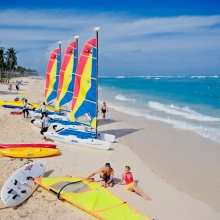 We can help make your day full of  fun and outdoor activities like snorkeling, scuba diving, boating or windsurfing. You'll love it!