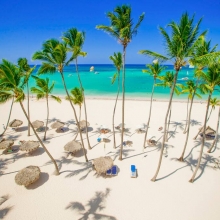 A fantastic view over Los Corales beach which is just in front of your apartment!