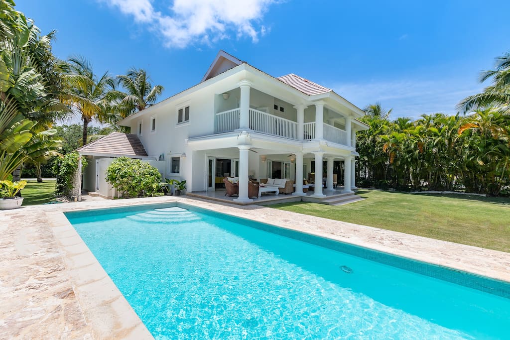Villa Tortuga B1 – Luxury & spacious villa at Puntacana Resort & Club - Everything Punta Cana