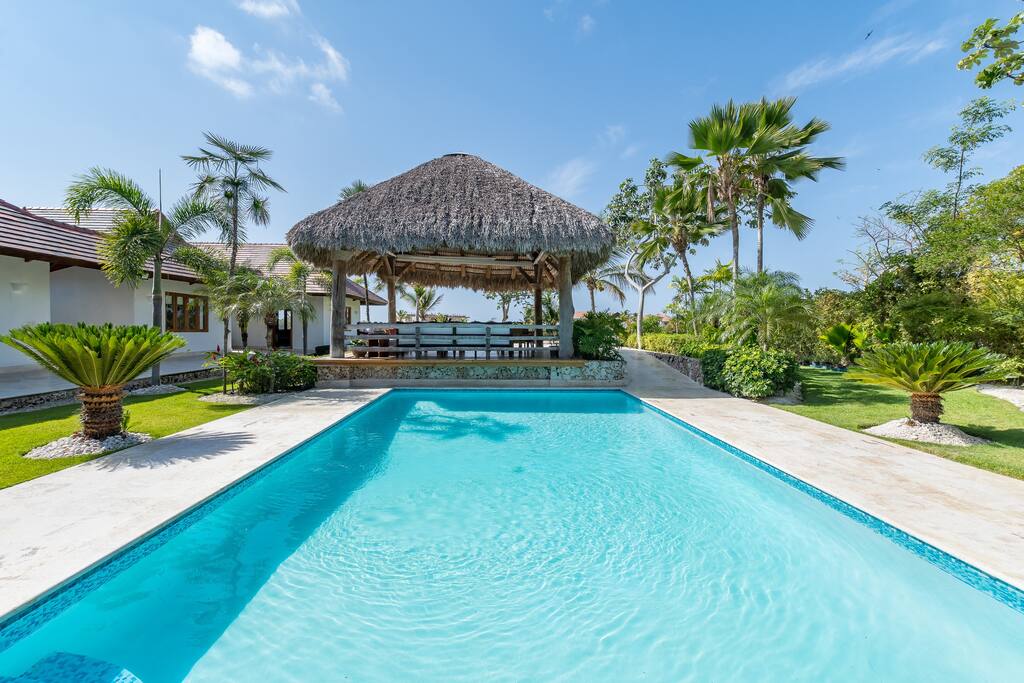 Las Palmas 100 – Luxury villa for rent at Cap Cana, Punta Cana – pool, jacuzzi, golf cart, bikes - Everything Punta Cana