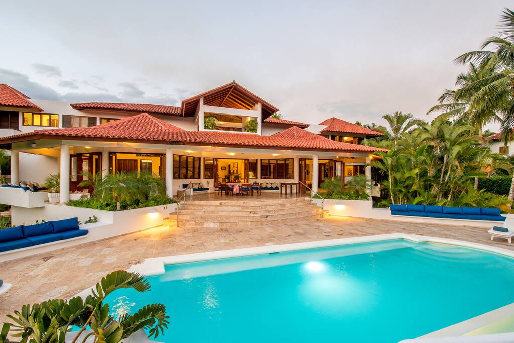 LUX Villa Barranca Este for rent at Casa de Campo, Punta Cana - Everything Punta Cana