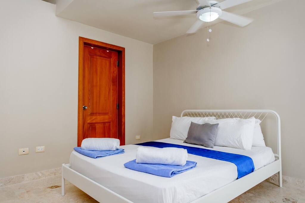 2-level penthouse with modern kitchen and 2 terraces for rent in Bavaro - Penthouses For Rent With Steam Shower And Gourmet Kitchen With Island