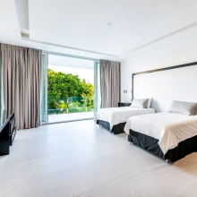 One of the 6 enormous bedrooms of the Villa is the space for dreams and good rest. This bedroom that fits for a King! Do not hesitate to contact us for more details!