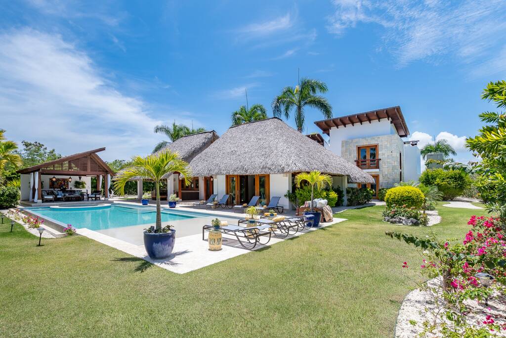 One of the best Cap Cana villas for rent large pool, jacuzzi, chef, maid