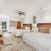 Luxurious 5-bdr Villa at Casa de Campo – With Pool, Jacuzzi, Games, Hibachi Grill, Staff - Everything Punta Cana