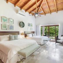 Luxurious 5-bdr Villa at Casa de Campo – With Pool, Jacuzzi, Games, Hibachi Grill, Staff - Everything Punta Cana