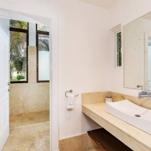 Here comes the bathroom! Very spacious and stylish.