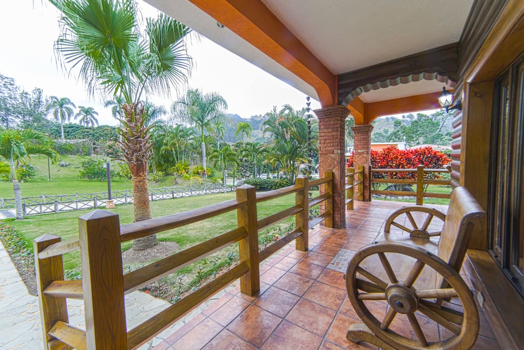 Luxury villa with pool in Jarabacoa Vacation rentals in the DR