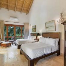 Mangos 13 - 3rd bedroom with 2 Full beds