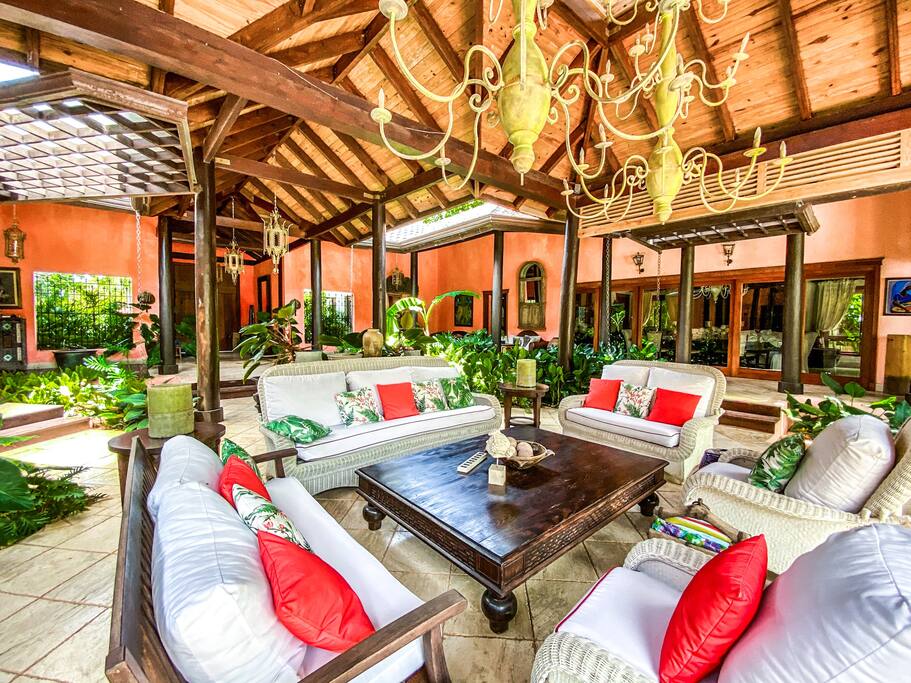 Los Mangos 13 – Luxurious 5br villa for rent at Casa de Campo Resort, La Romana - Everything Punta Cana