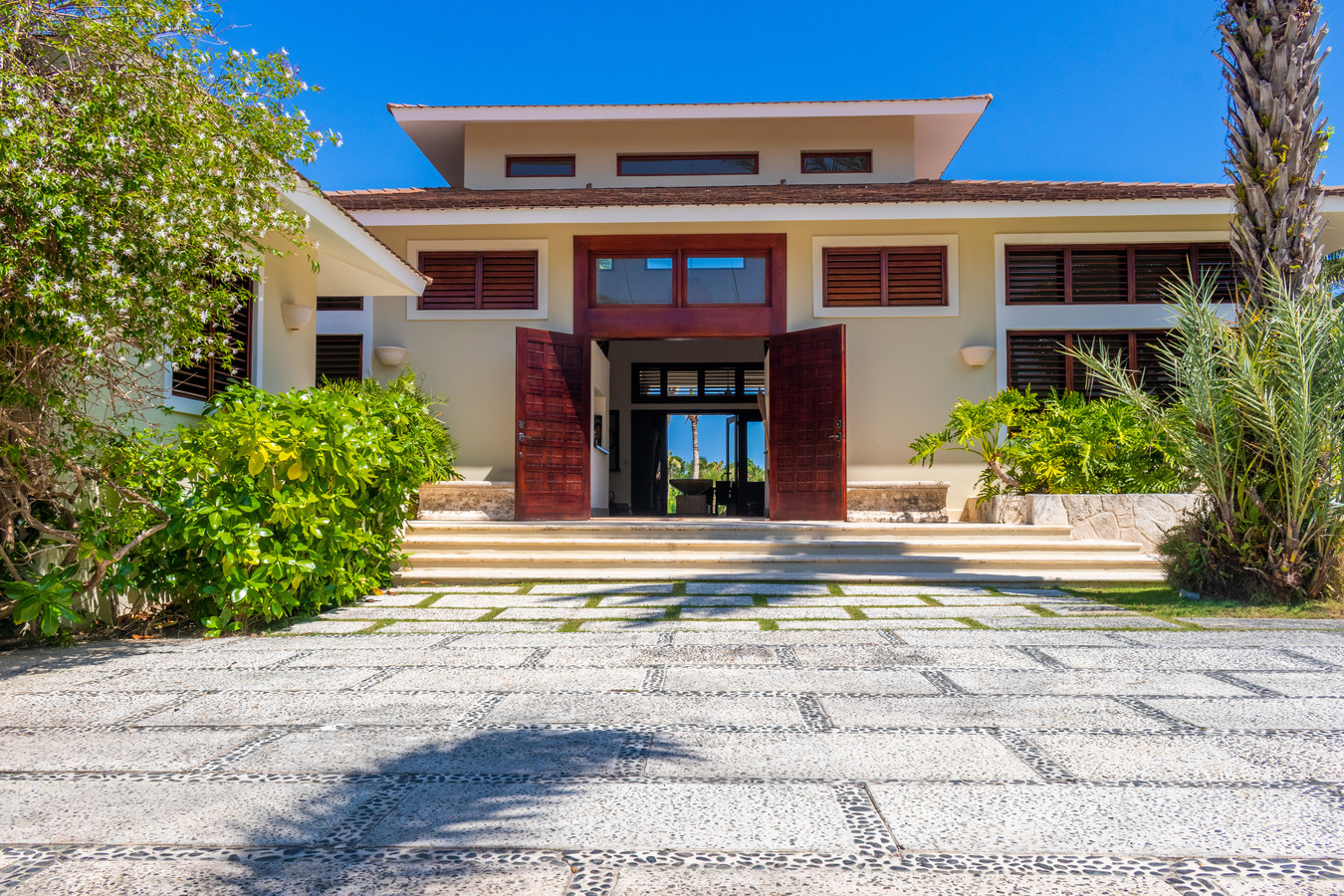 Spacious golf view villa in prestigious Puntacana Resort & Club – With large pool and jacuzzi - Everything Punta Cana