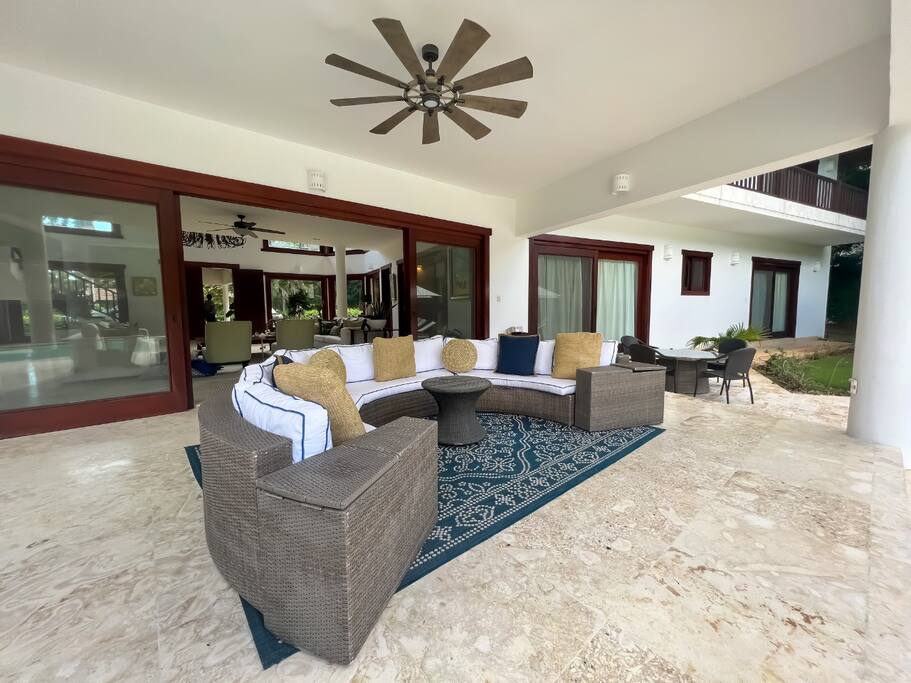 Casa de Campo villa rental – Spacious 2-lvl luxury villa with pool, Jacuzzi, BBQ, chef, maid, butler & golf cart - Everything Punta Cana