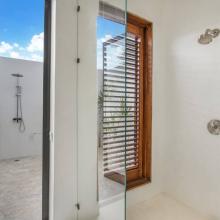 Nueva y Lujosa Villa Frente al Mar en Casa de Campo – Playa Privada, Piscina Grande y Comodidades de Primer Nivel - Everything Punta Cana