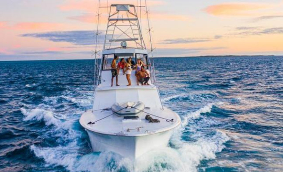 Private Boat in Punta Cana – Hatteras 53 Luxury Boat up to 15 people - Everything Punta Cana