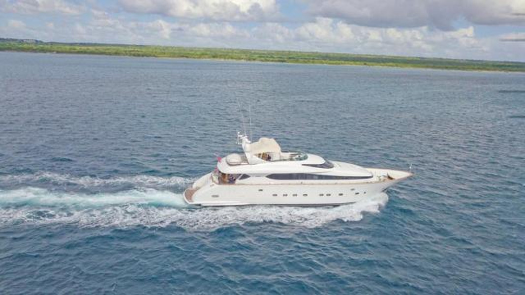 yacht tour punta cana