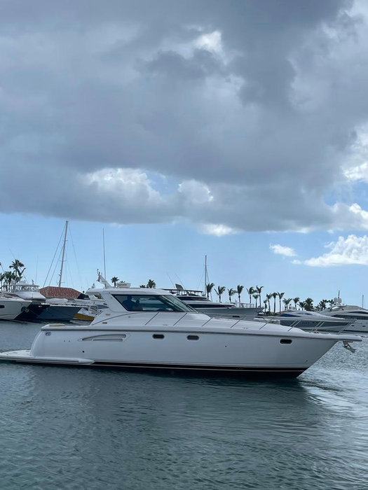Punta Cana Yacht Charter – Private Day Trips to Saona, Catalina – Snorkeling & Drinks - Everything Punta Cana
