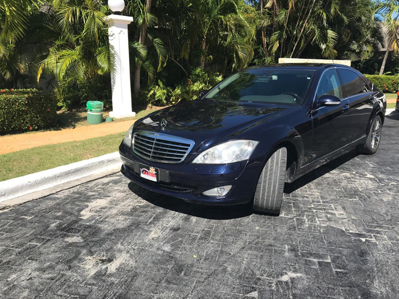 Mercedes s350 <i>VIP Transfer in Punta Cana</i> - Everything Punta Cana