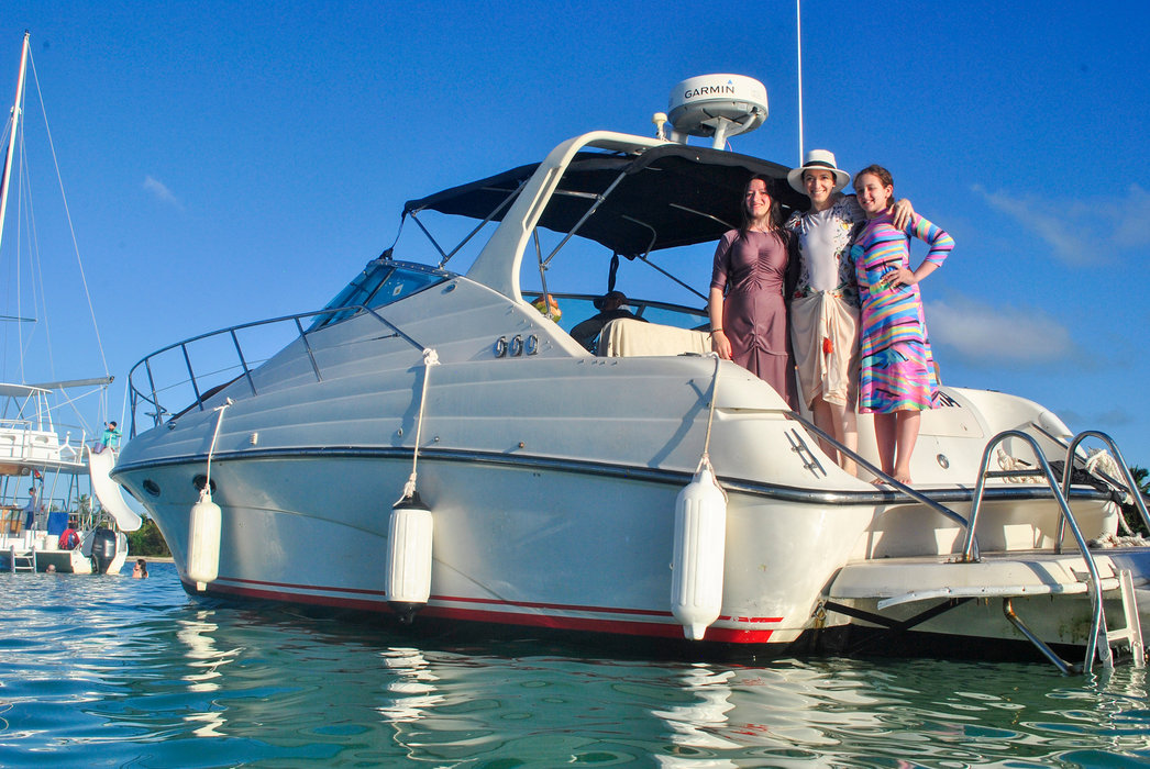 Punta Cana Private Yacht Rental at the Best Price – 3-Hour Exclusive Tour with Snorkeling from Jellyfish to Cabeza de Toro - Everything Punta Cana