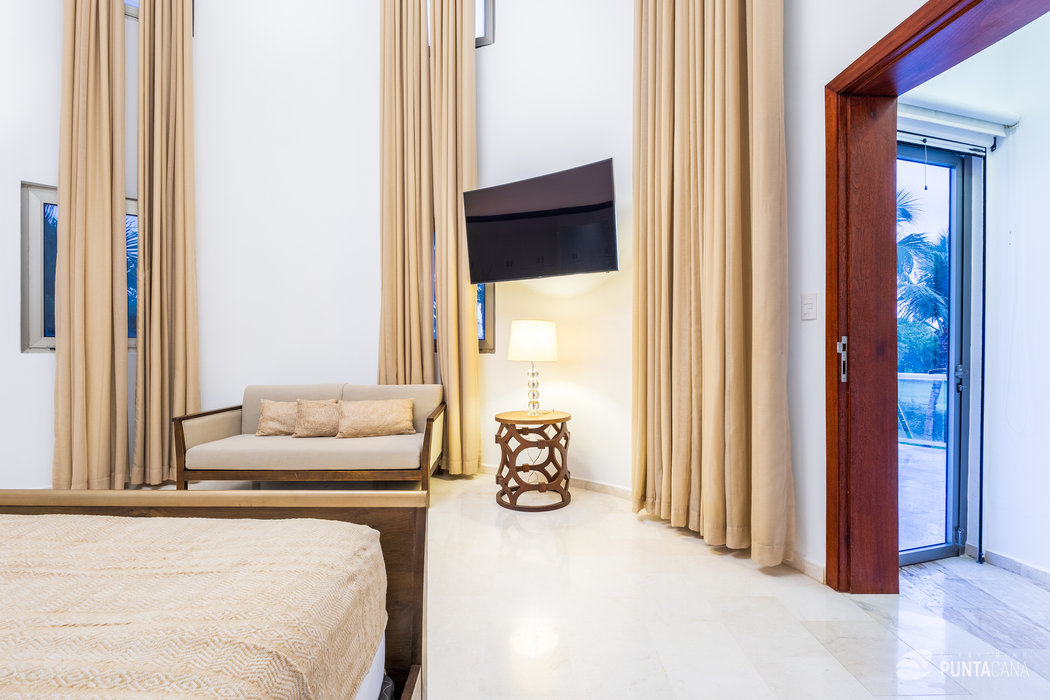 Villa Désirée – Luxury Golf Villa in Punta Cana’s Prestigious Cocotal Golf & Country Club – Huge Private Pool & BBQ Area, Kids’ Playground - Everything Punta Cana