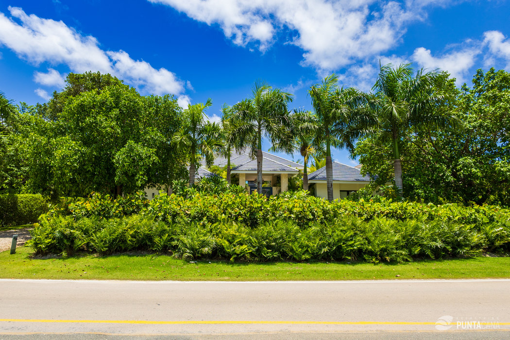 Luxury 7-Bedroom Villa for Sale in Punta Cana Village, Puntacana Resort & Club - Everything Punta Cana