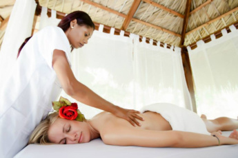Reduction Massage at Flavio AcuÃ±a SPA