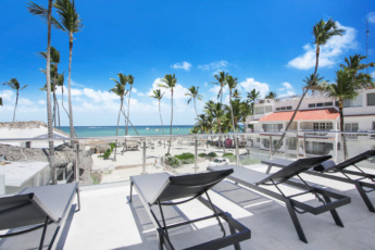 Luxury Villa Right on Los Corales Beach – With Heated Pool, Maid & Chef in Bávaro