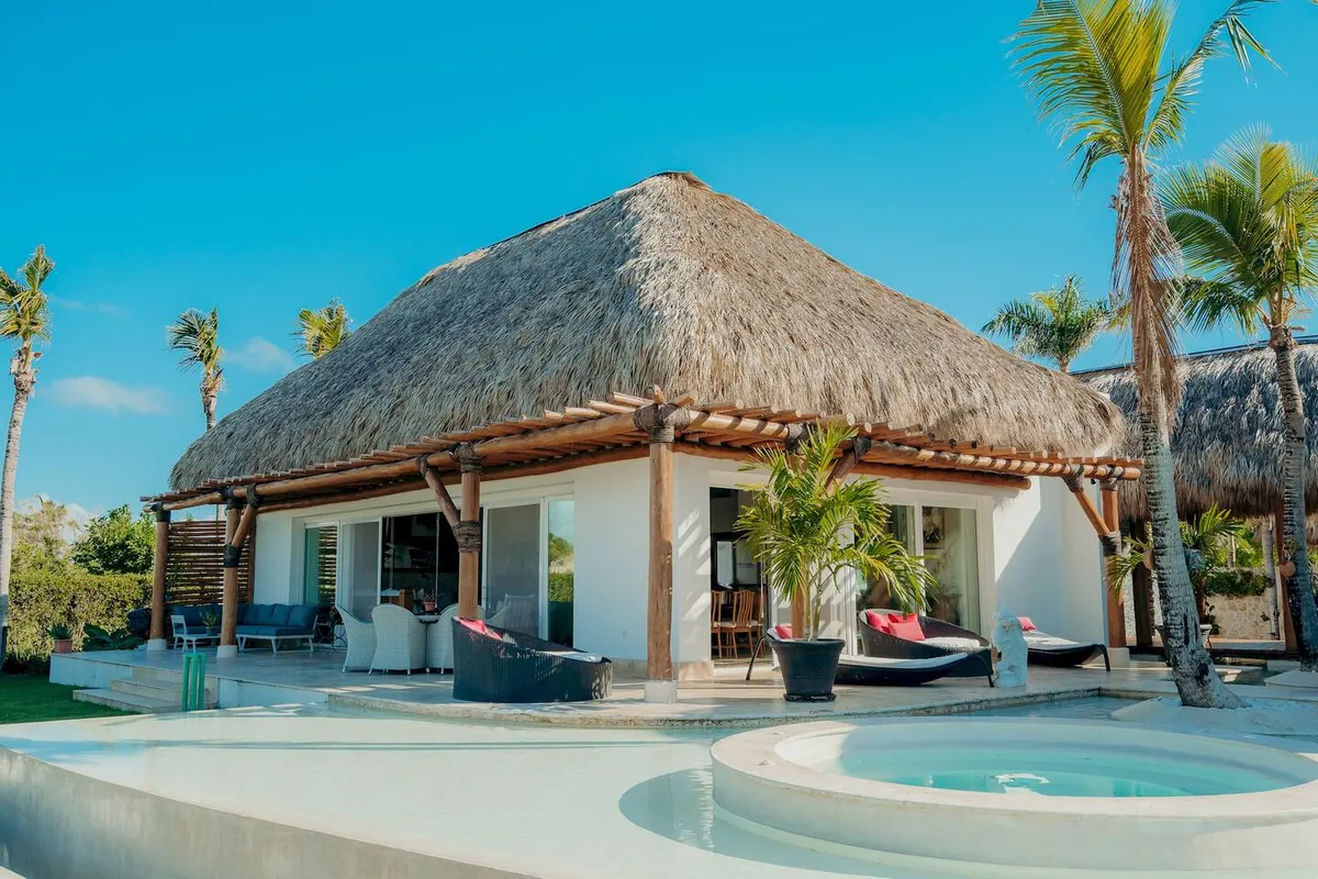 The villa has a saltwater pool and jacuzzi