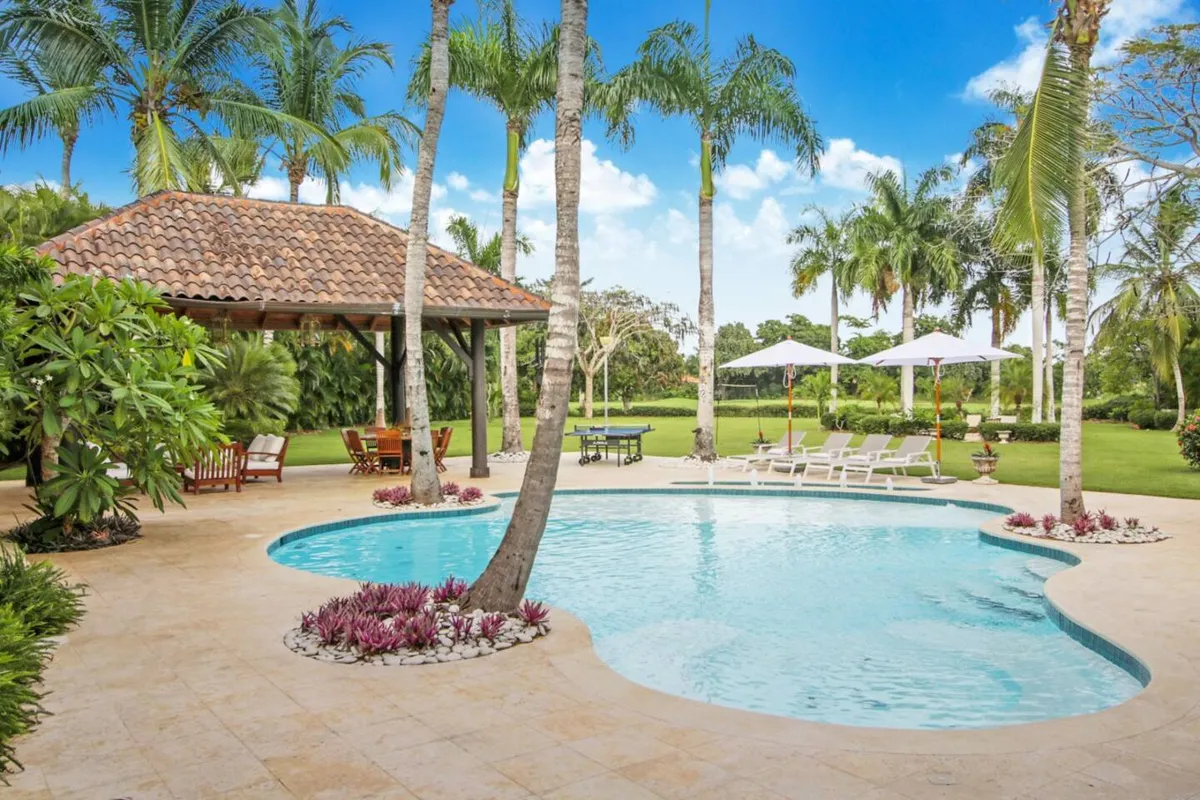 Pool and the golf course at villa in Casa de Campo