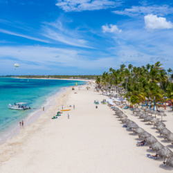 Esmeralda Beach with Lunch