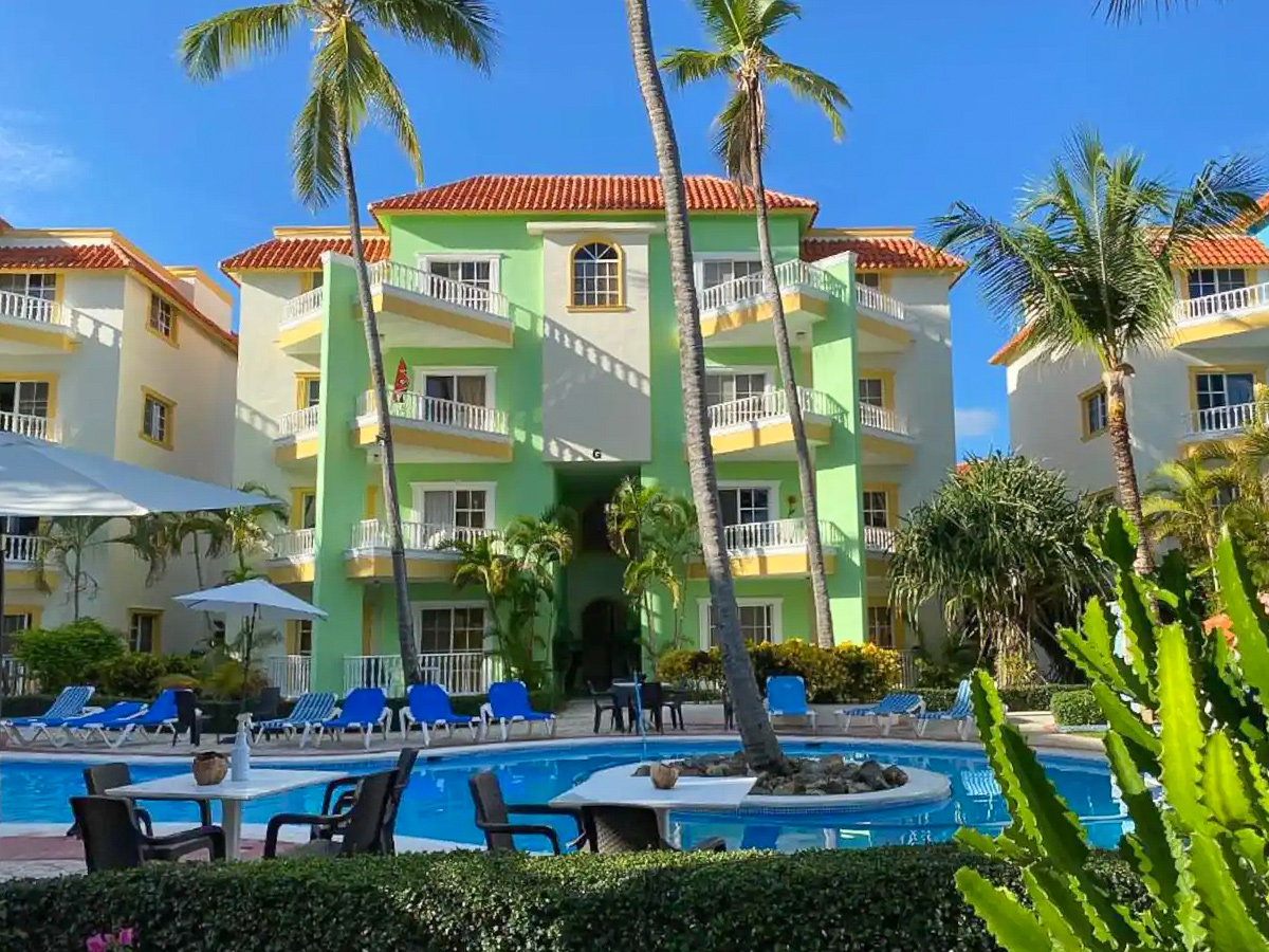 Long Term Rentals: Bavaro, Punta Cana - New Penthouse Near the Beach