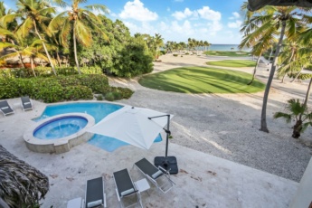All-inclusive ocean view Cap Cana villa with chef, butler, maid, pool, jacuzzi & Eden Roc Beach access
