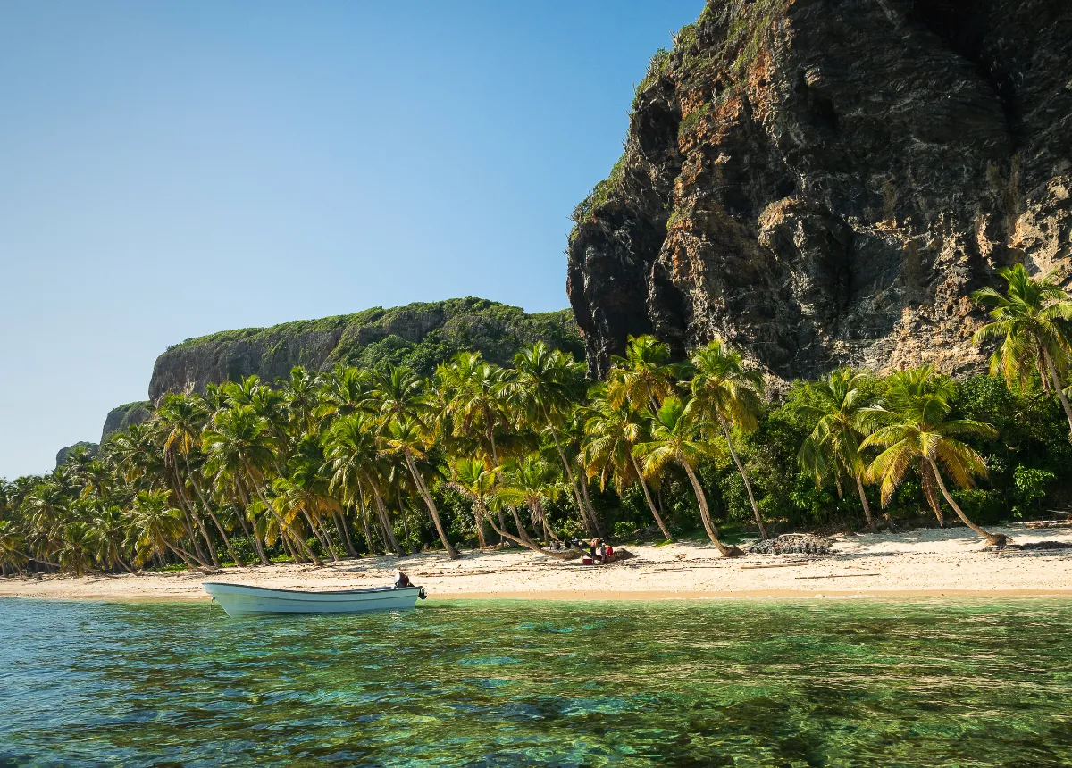 Playa Fronton in Samana