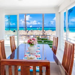 Caribbean Vacation Rentals With a Personal Chef – Best All-Inclusive Apartments & Meal Plans 2025