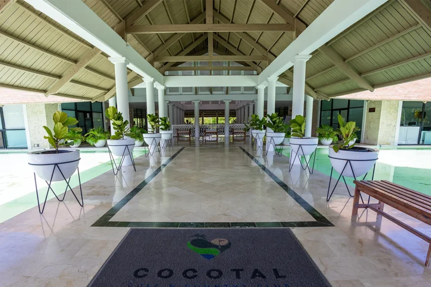 Cocotal Casa Club entrance