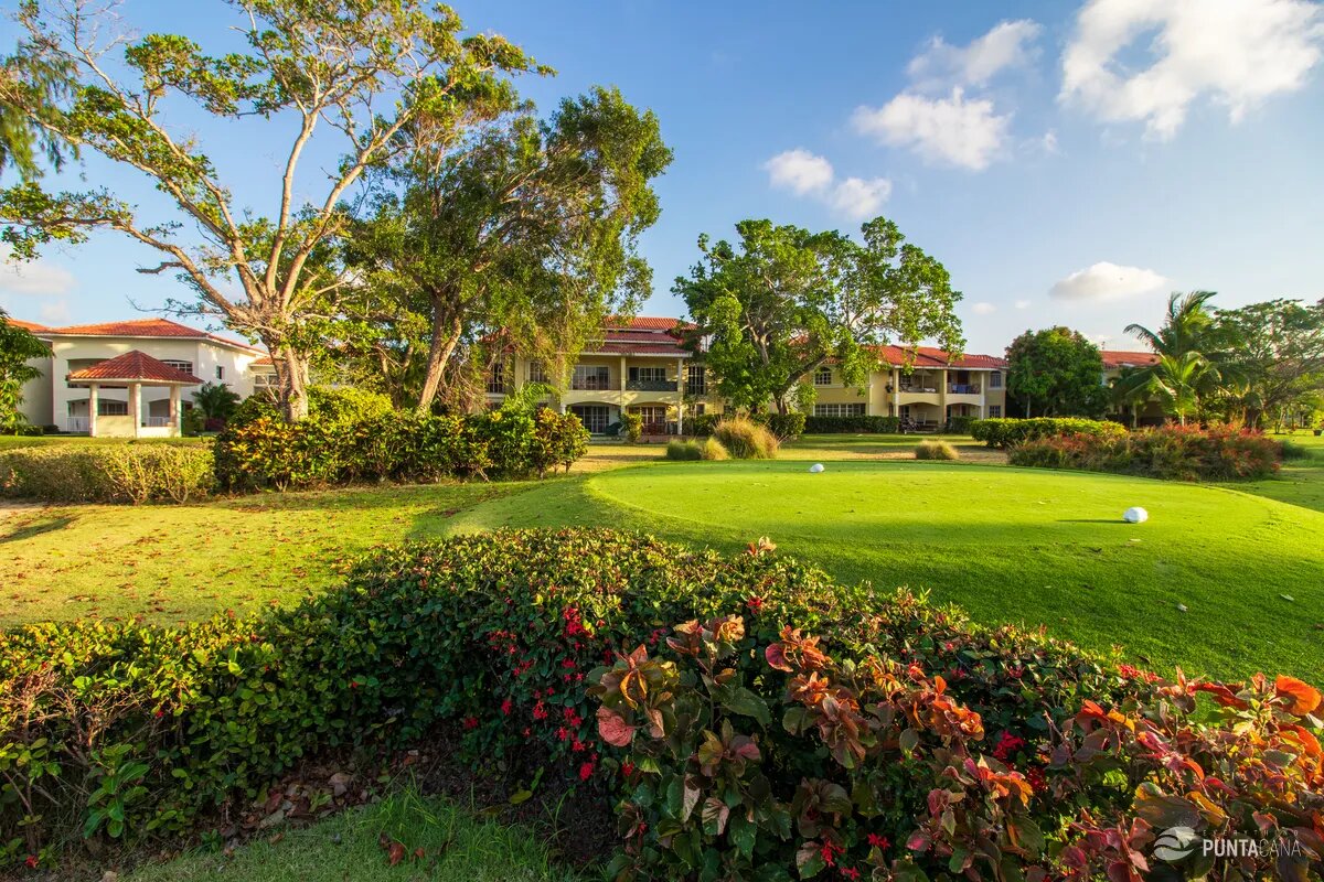 Villas and nature in the Cocotal community, Punta Cana