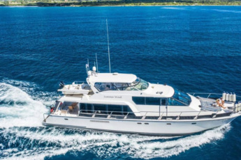 Private Yacht Charter from Punta Cana for Large Groups – Full-Day Luxury Tour on the Pacific Mariner 72 Yacht to Saona, Palmilla, Catalina