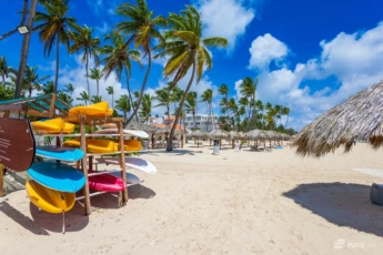 Los Corales 2026 – The Ultimate Guide to a Car-Free Punta Cana Vacation